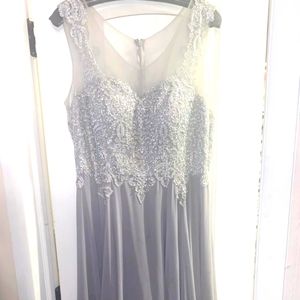 Formal wear Cindy Collection size XL